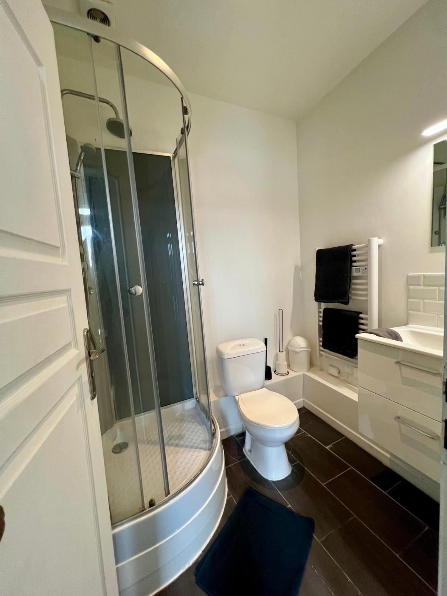 Studios Ideal Pro I Centre-Ville & Parking Gratuit ชาเตลโฮ ภายนอก รูปภาพ